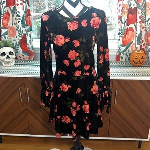 Xhilaration Dark Floral Velvet Long Sleeve Dress